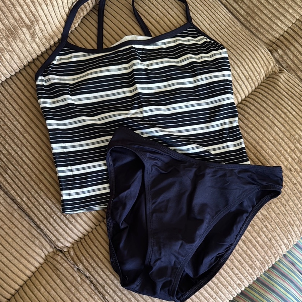 women's 2 piece swim